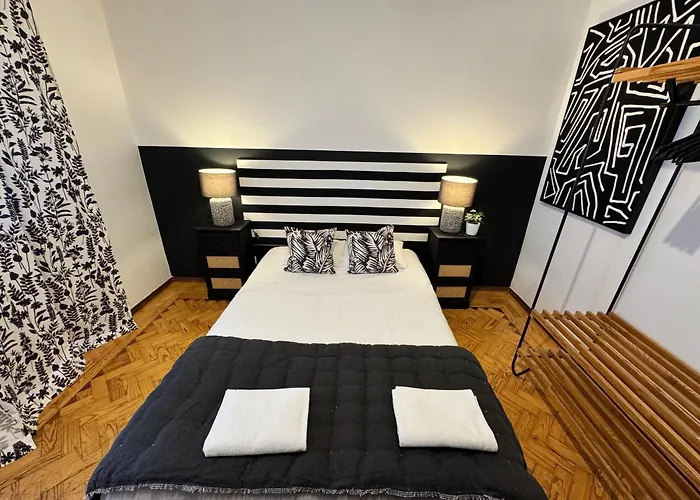 Apolonia 30 Guests Balconies