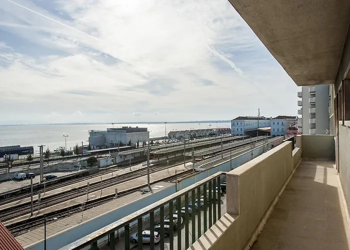 Apolonia 30 Guests Balconies Lisboa