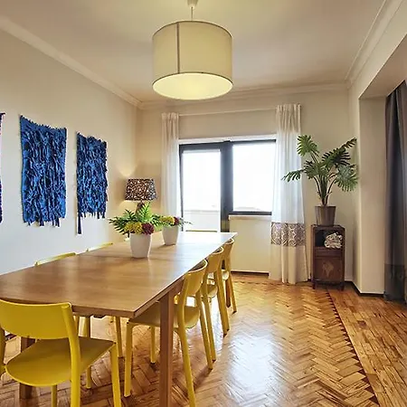 Apolonia 30 Guests Balconies Daire Lisboa