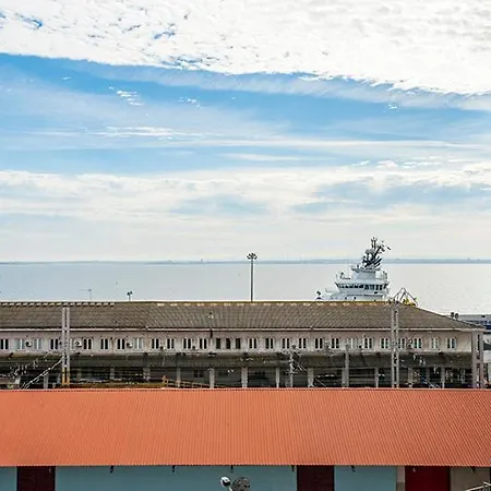 Apolonia 30 Guests Balconies