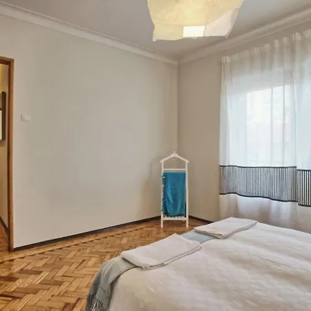 Apolonia 30 Guests Balconies ליסבון