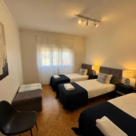 דירה Apolonia 30 Guests Balconies ליסבון