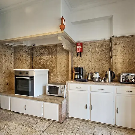 Apolonia 30 Guests Balconies * ליסבון